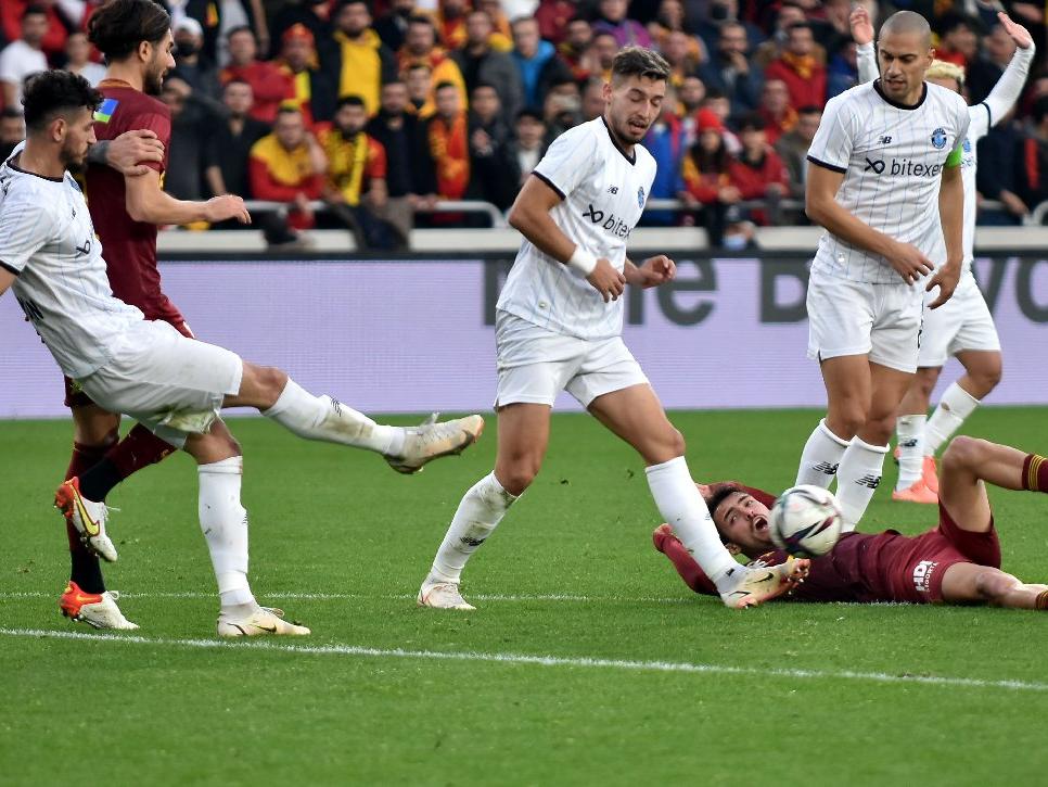 Göztepe Adana Demirspor maçı nefesleri kesti: 1-1