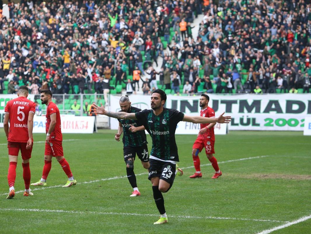 Beğenilmediği için takımdan gönderilen Ozan Sol, Sakaryaspor’da gol krallığına oynuyor