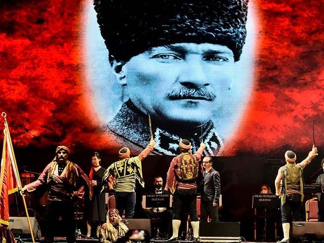 Atatürk'ün Ankara'ya gelişinin 102. yıl dönümü coşkuyla kutlandı