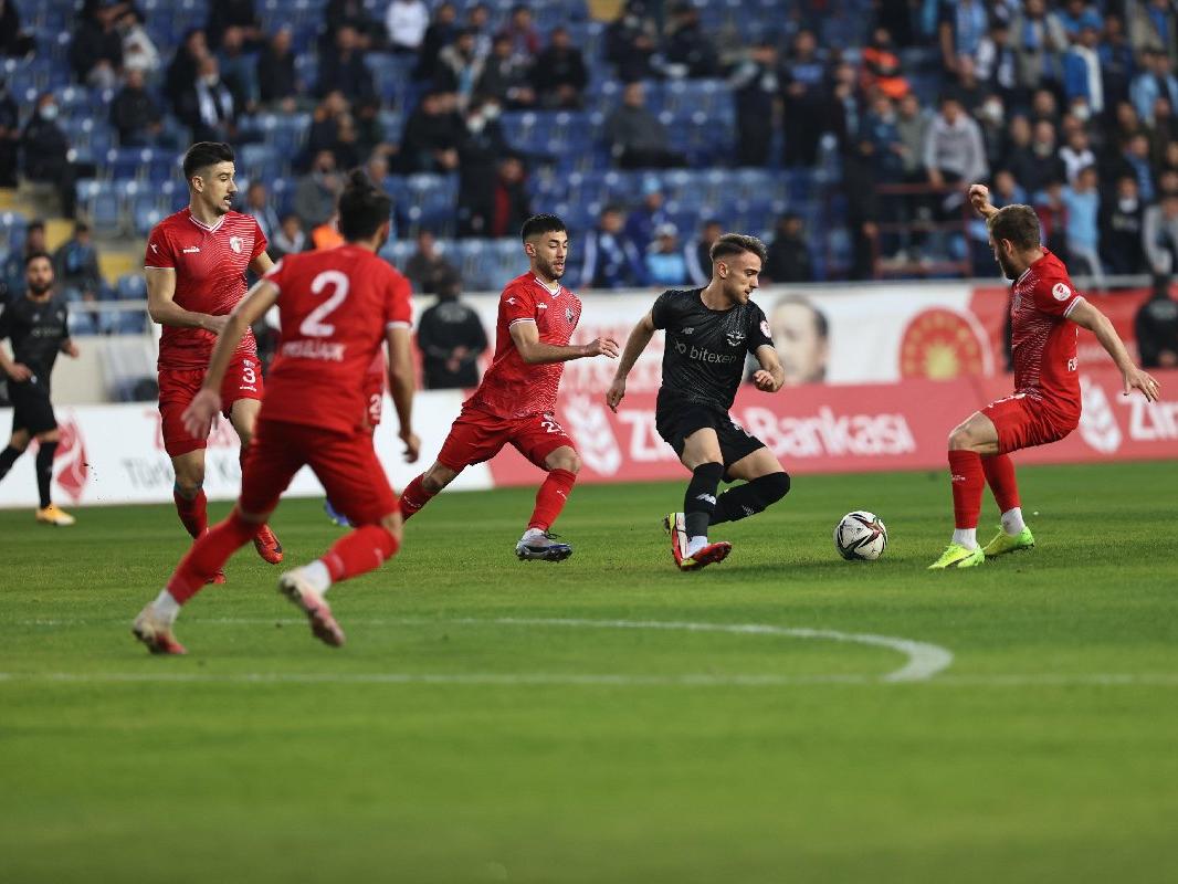 Adana Demirspor Ankaraspor maçında tur son dakika golüyle geldi