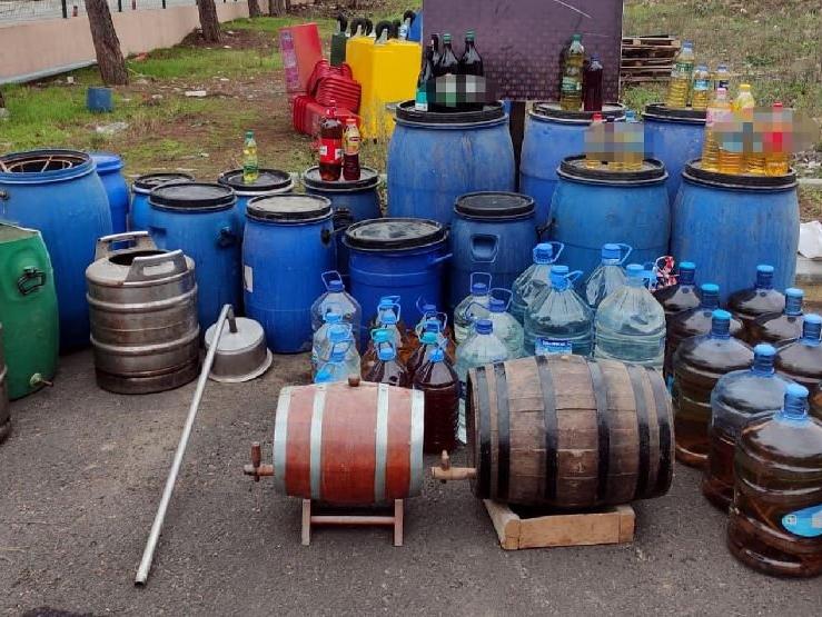 Tekirdağ'da 7 ton sahte içki ele geçirildi: 52 gözaltı