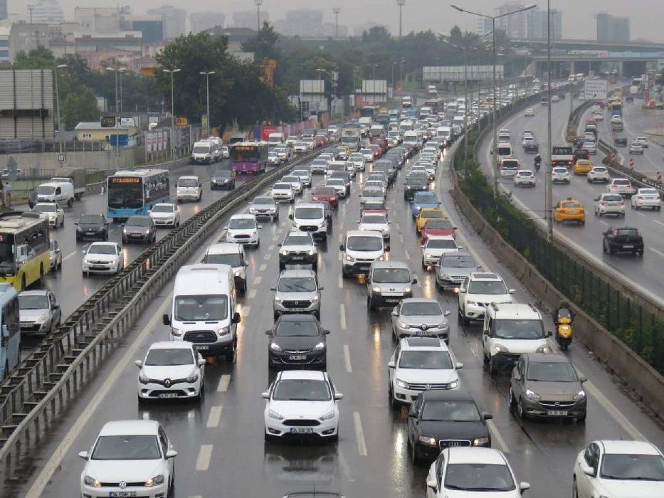 İstanbul'da yılbaşı gecesi 8 ilçede ağır tonajlı araçların girişi yasaklandı