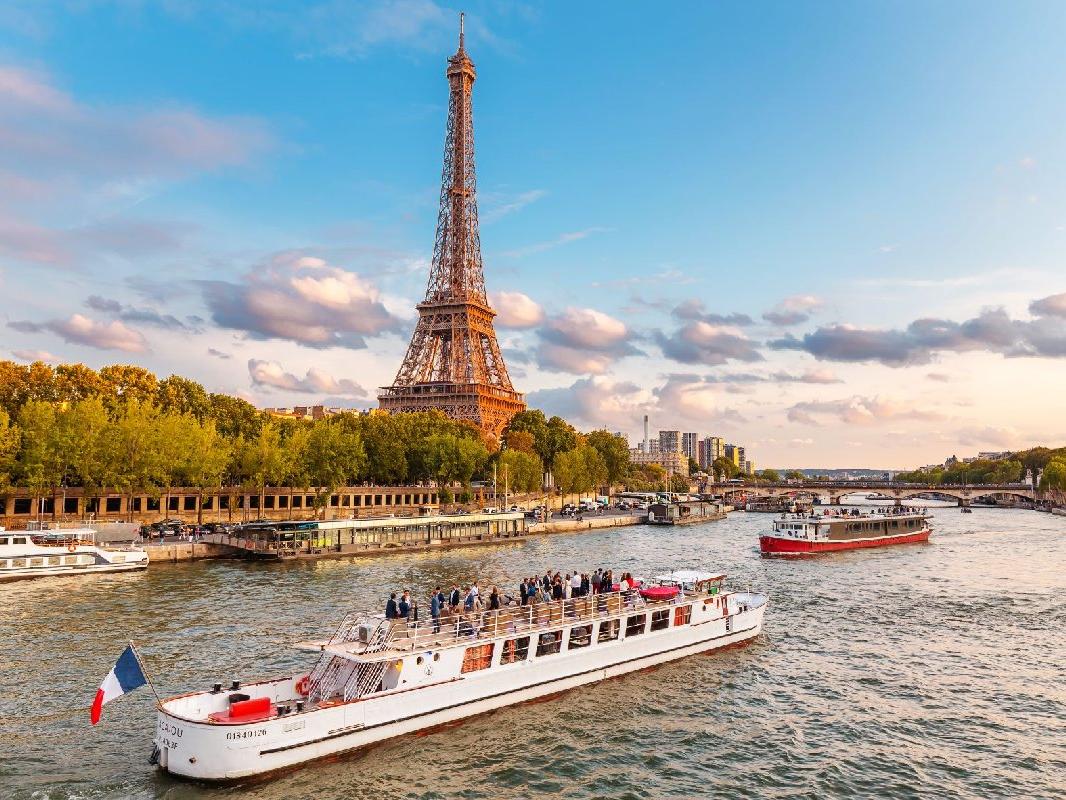 Paris'te hedef, ünlü Seine Nehri'ni yüzülebilir hale getirmek