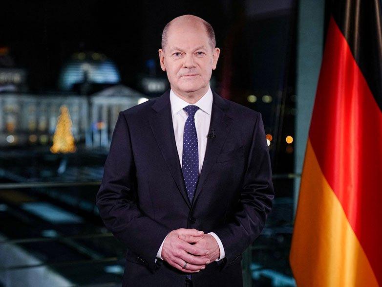 Almanya Başbakanı'ndan ilk yeni yıl konuşması: Covid-19'dan hızlı olmalıyız