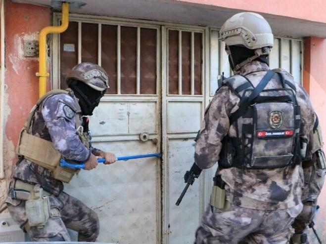 3 ilde IŞİD operasyonu: 1 tutuklama