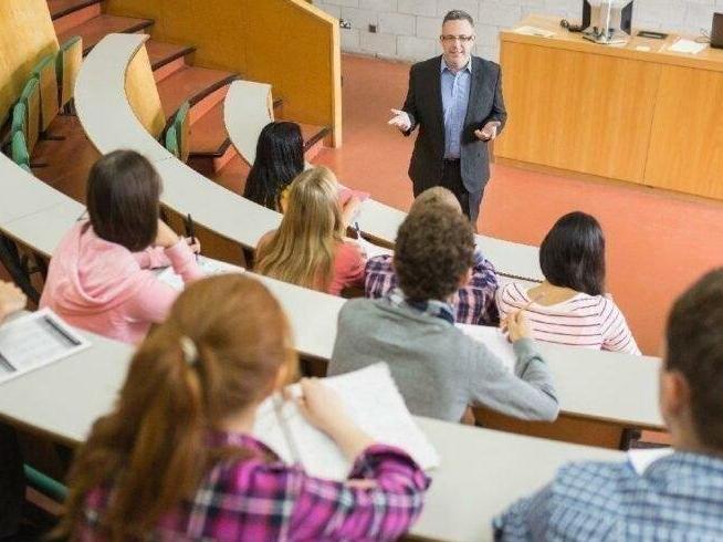 Acıbadem Mehmet Ali Aydınlar Üniversitesi öğretim görevlisi alıyor