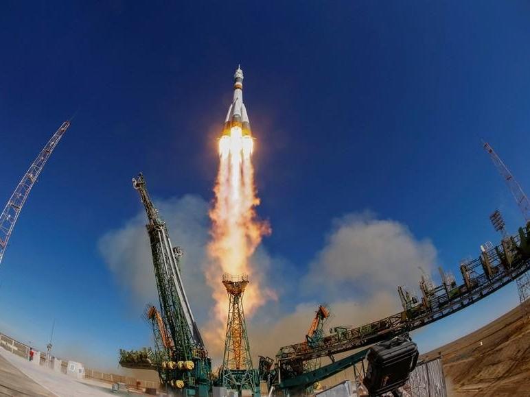 Rusya'nın kontrolden çıkan roketi Dünya'ya düştü