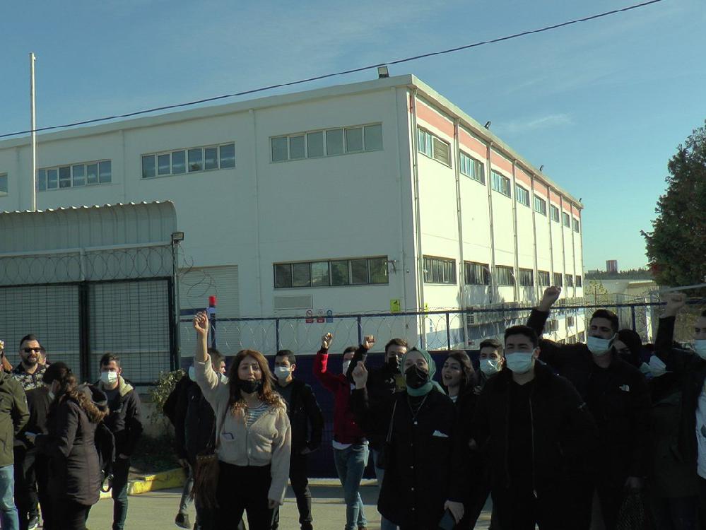 Oppo Türkiye'de 500 kişi işten çıkarıldı! İşçiler eylem başlattı