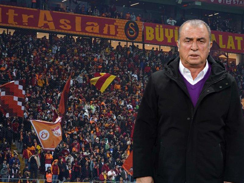 Galatasaray taraftarından Fatih Terim'e: Takım niye oynamıyor?