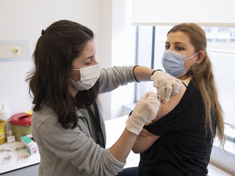 Turkovac'ın Faz-3 sonuçları açıklandı! Aşının denendiği kişi sayısı dikkati çekti
