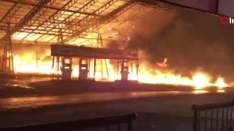 İdlib'de akaryakıt istasyonunda patlama: 2 ölü, 7 yaralı