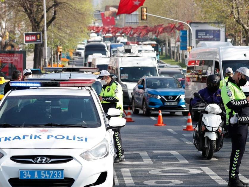 Middle East Eye: Benzin zamları İstanbul'da trafiği azalttı