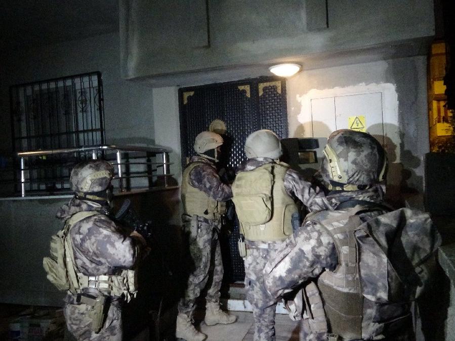 Mersin'de IŞİD operasyonu: Çok sayıda gözaltı var