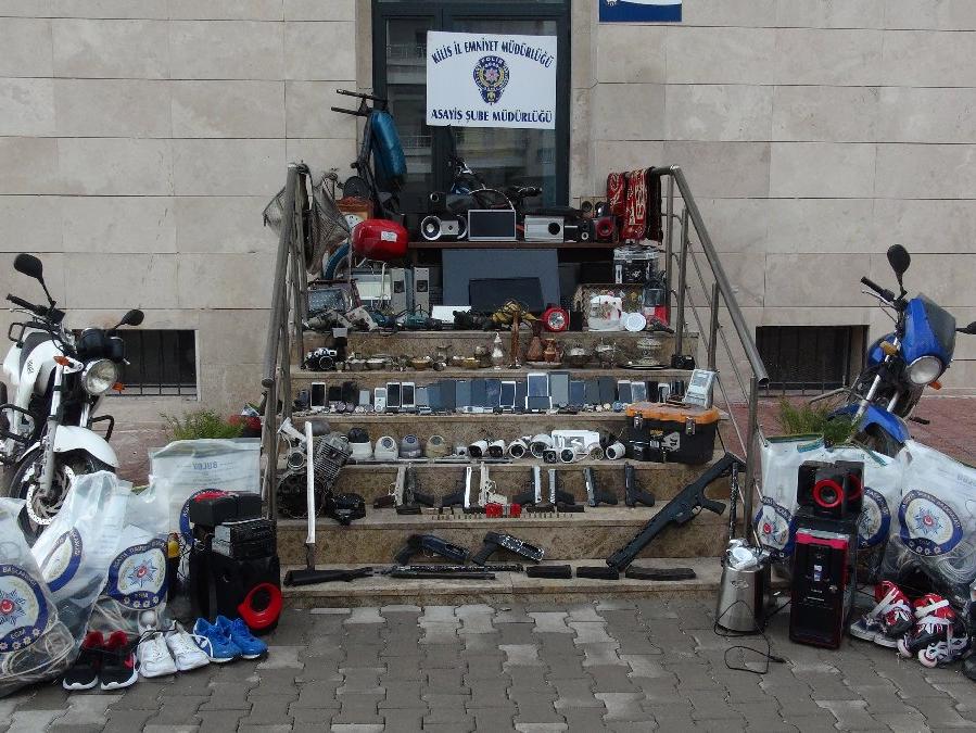 Kilis'te uyuşturucu satıcılarına operasyon: 10 gözaltı