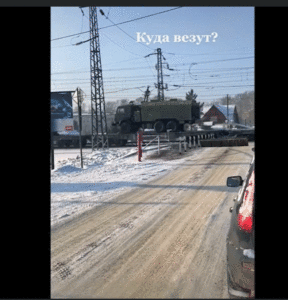 Rusya'nın sınıra askeri teçhizat yığdığı görüntüler ortaya çıktı