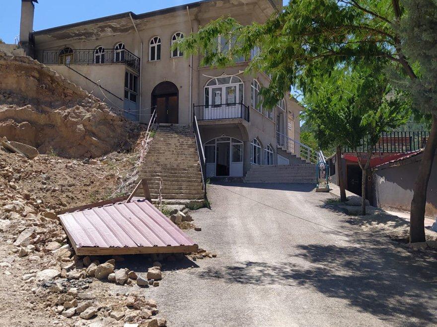 AKP’li belediyeden lüks konut için cami yıkma hamlesi