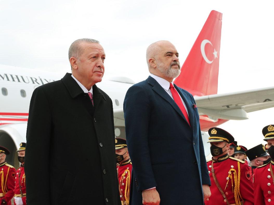 Cumhurbaşkanı Erdoğan, Arnavutluk’a gitti