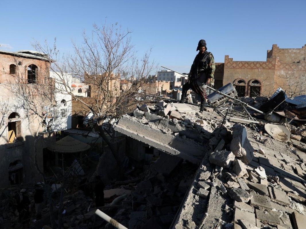 Yemen'e düzenlenen hava saldırısında 14 kişi öldü