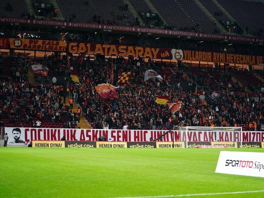 Galatasaray-Kasımpaşa maçında Ahmet Çalık unutulmadı
