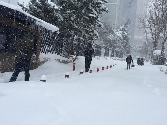 İstanbul'a İzlanda kışı geliyor, hava durumu uyarıları sürüyor...