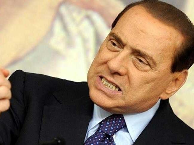 Cumhurbaşkanlığı adaylığından çekilen Berlusconi hastanelik oldu