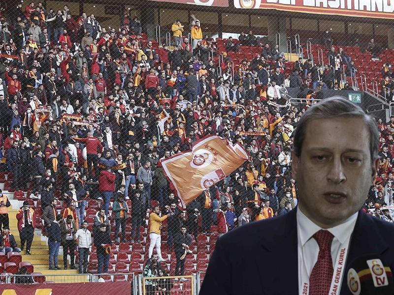 Galatasaray taraftarı yine istifaya davet etti