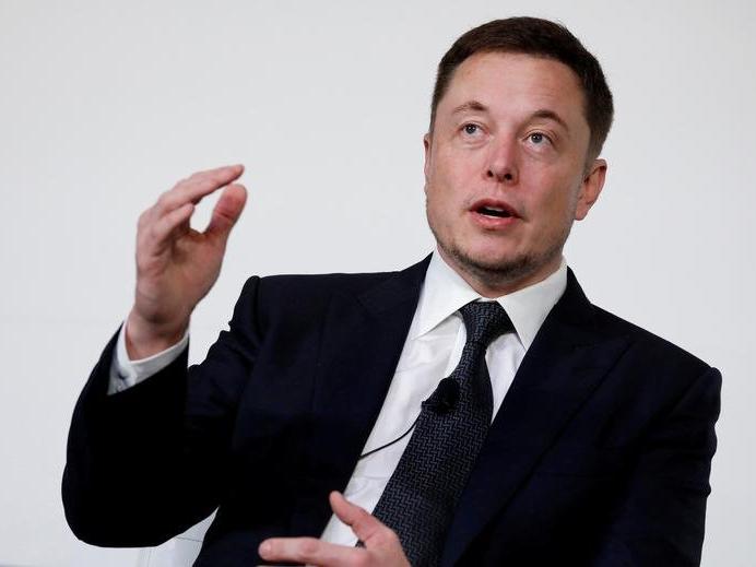 Elon Musk'ın beyin çipi projesi insanlarla ilk klinik denemelere hazırlanıyor