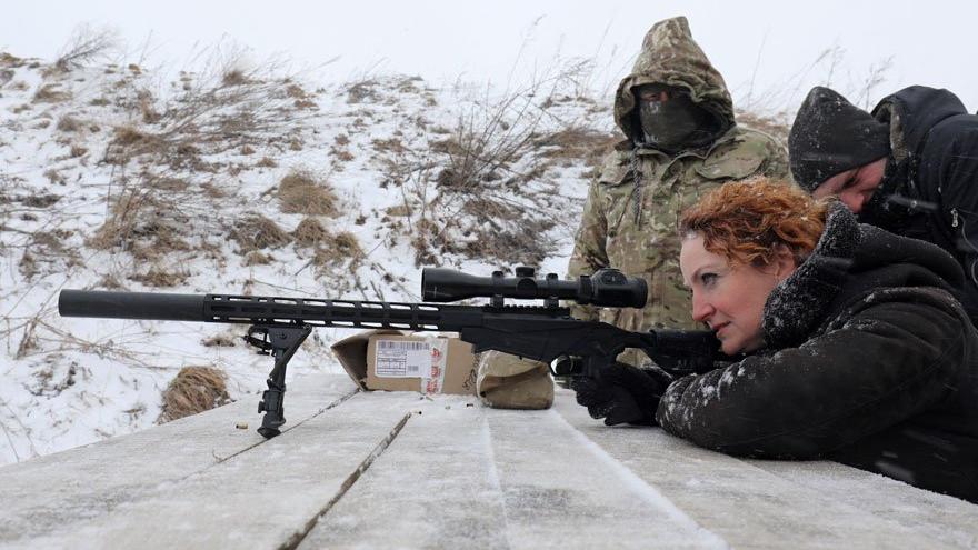 Ukrayna-Rusya gerilimi tırmanıyor... Vatandaşa silah eğitimi verilmeye başlandı