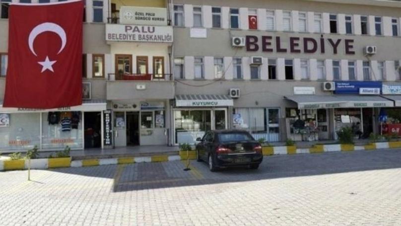 AKP’li belediyede skandal torpil iddiası