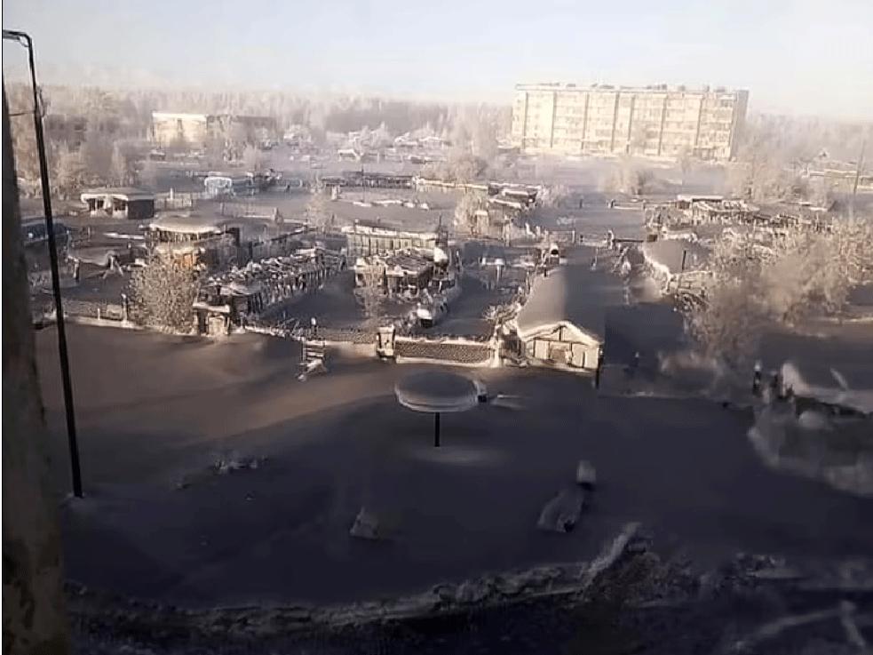 Rusya'ya siyah kar yağdı