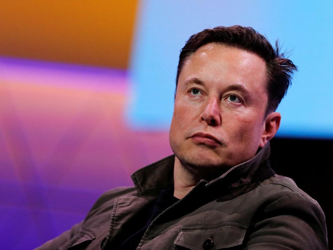 Elon Musk'tan öğrenciye para teklifi: 68 bin TL'yi al ve sil