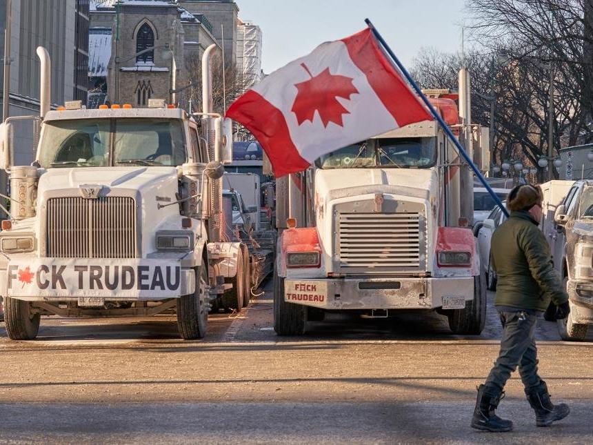 Kanadalı kamyoncular aşı karşıtı protestolarına devam ediyor