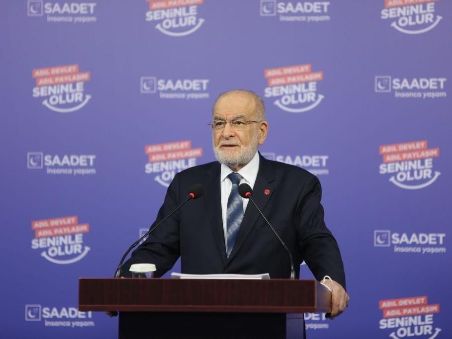 Karamollaoğlu istifaları değerlendirdi...