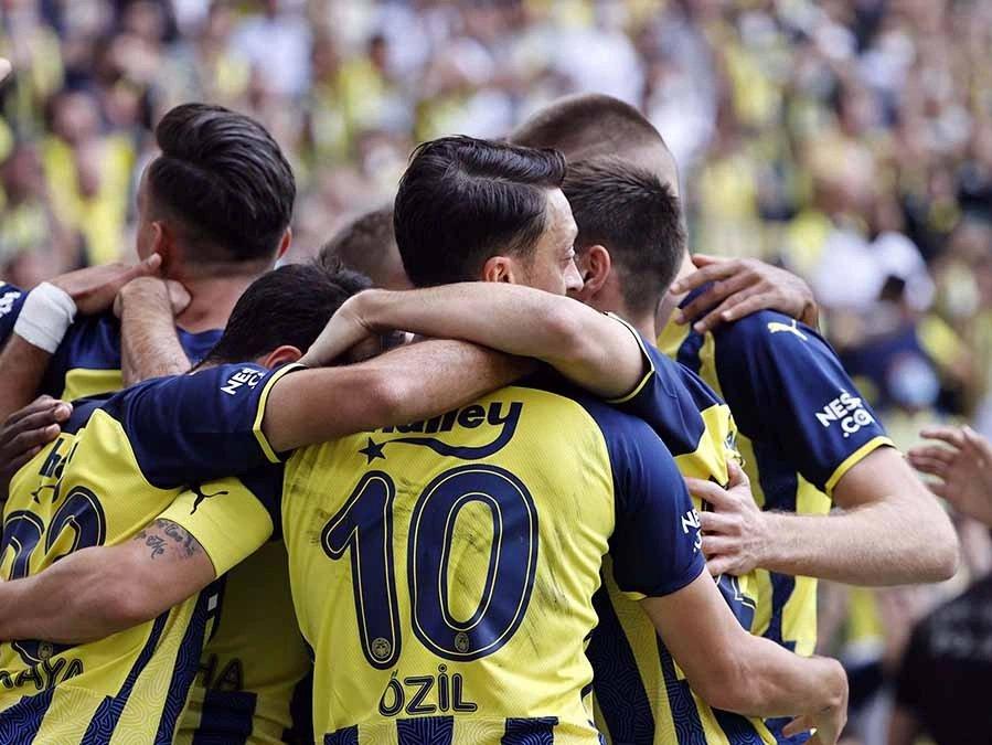 Fenerbahçe'nin Konferans Ligi kadrosu! Üç isim yok...