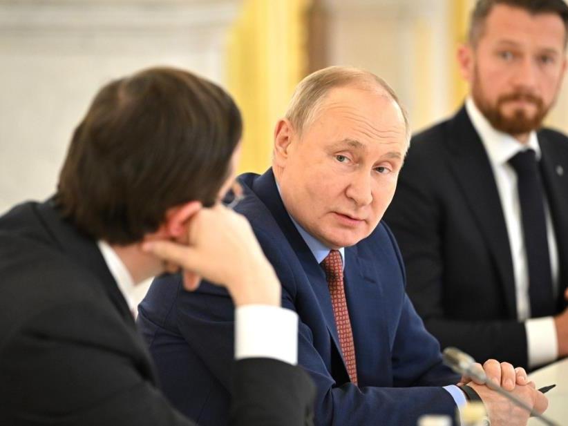 Putin: Hükümetin ek kısıtlamalar uygulamak gibi planları yok