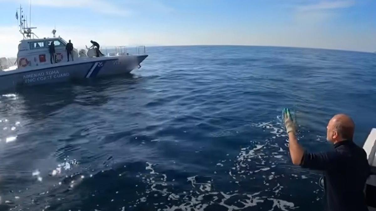 Türk balıkçı Yunan Sahil Güvenliği geldiği gibi geri püskürttü