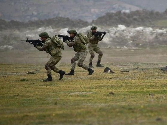 MSB: 33 PKK/YPG'li terörist etkisiz hale getirildi