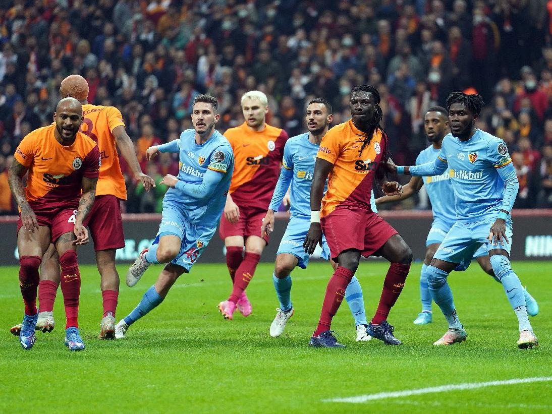 Galatasaray yine kazanamadı, bir puanı zor kurtardı
