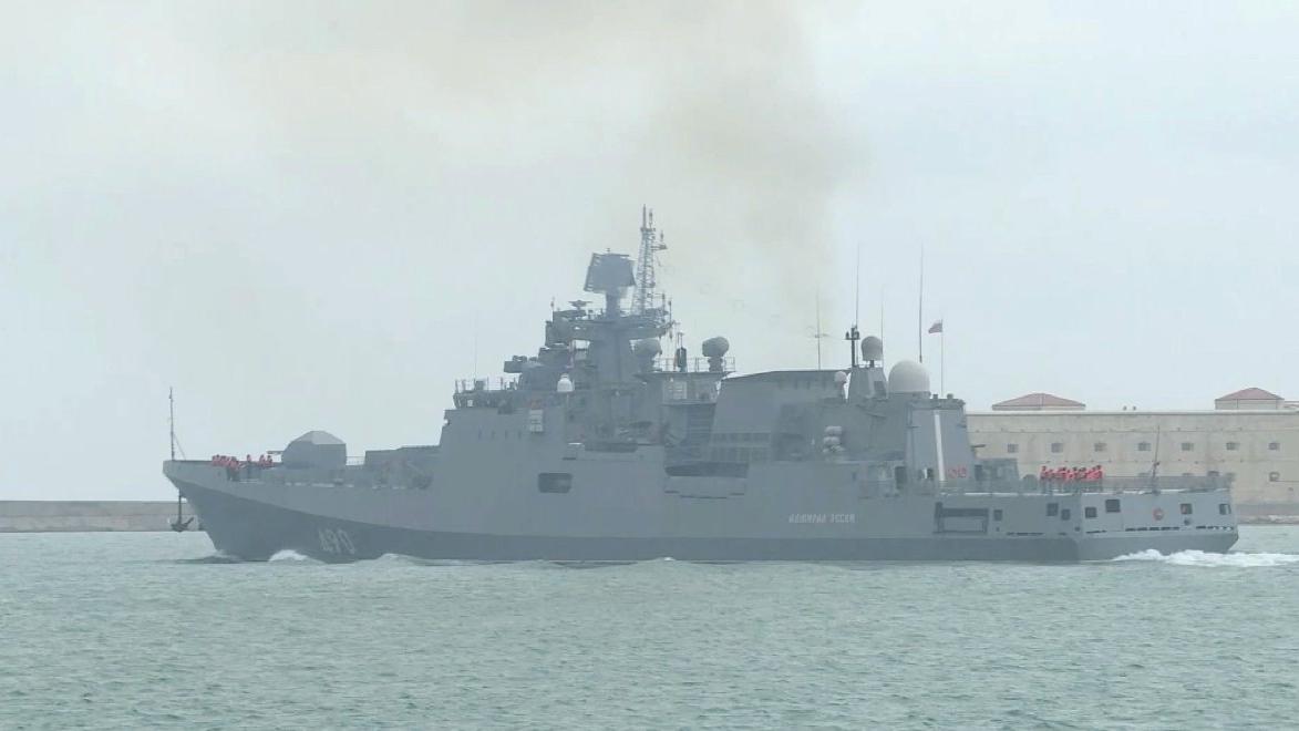 Rus savaş gemileri tatbikat için harekete geçti