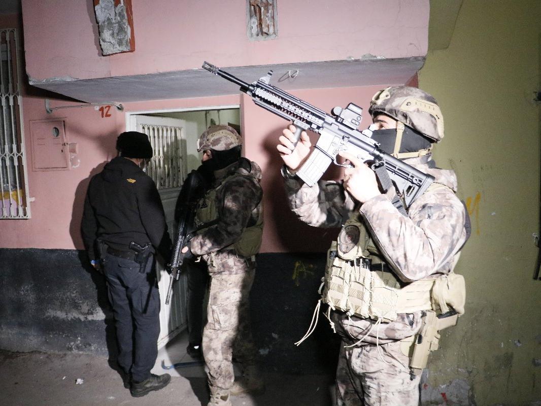 Adana’da PKK’ya operasyon: Çok sayıda gözaltı var