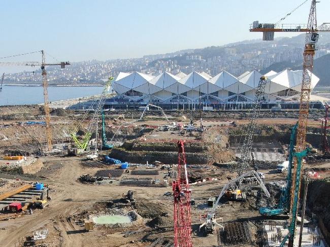 Rektörlük, Trabzon Stadyumu'ndaki çökmeye acil ikaz sistemi önerdi