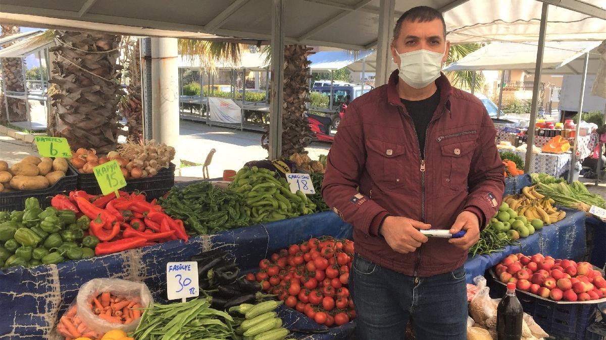 Pazarcı esnafı tezgâh açamaz hale geldi