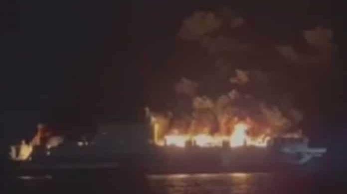 Denizde korkunç olay: Feribotta yangın çıktı