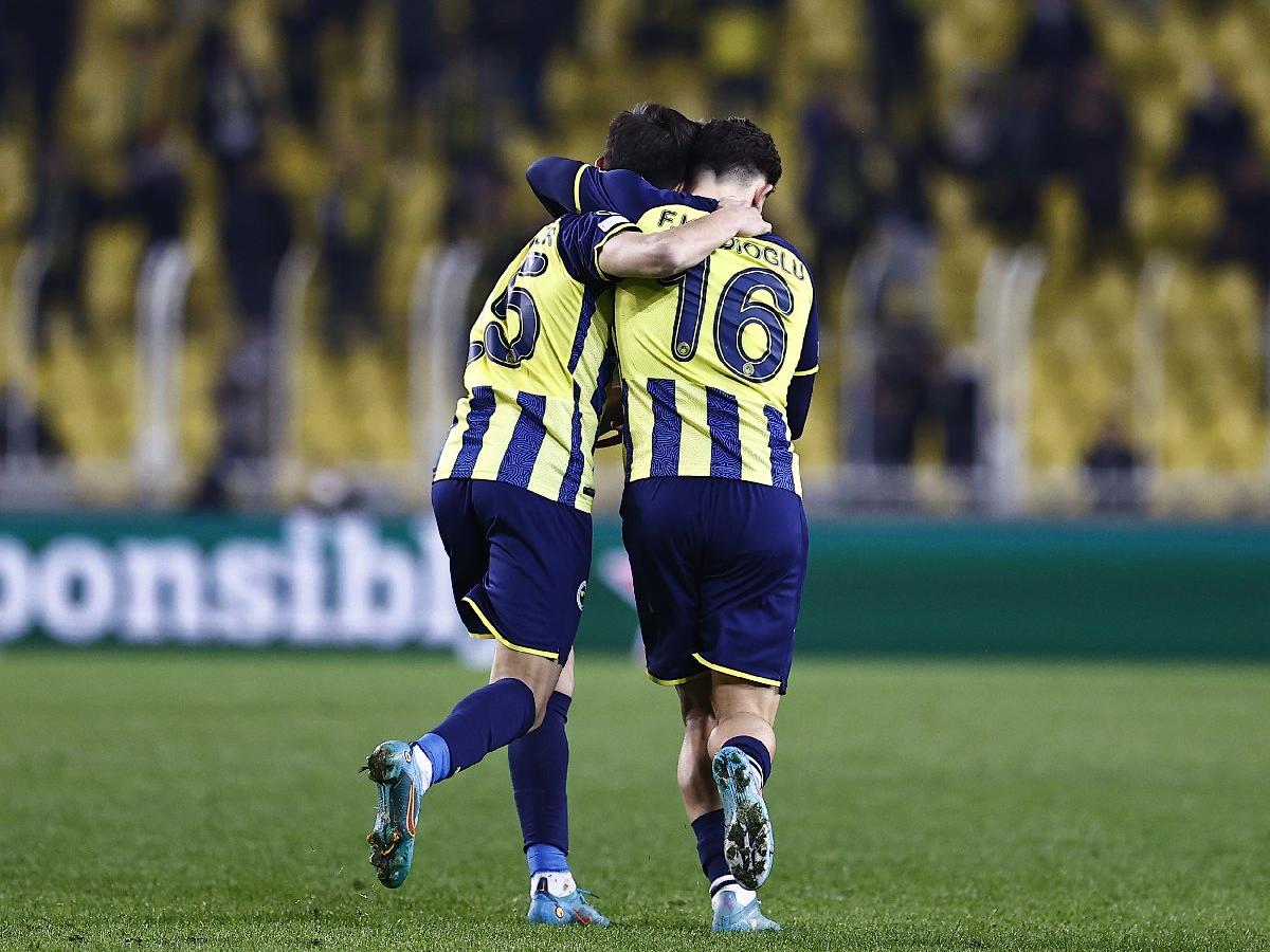 Fenerbahçe'de isyan: Kupalar kaçtı Ferdi kaçmasın!