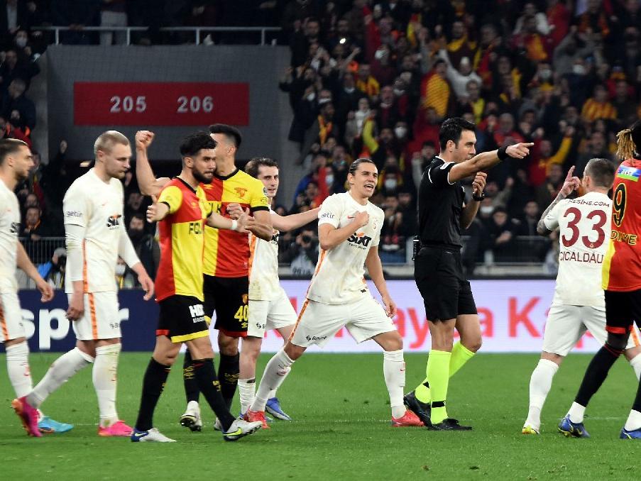 Göztepe Galatasaray unutulmaz maç oldu! 4 penaltı, VAR kararları, +9 uzatma...