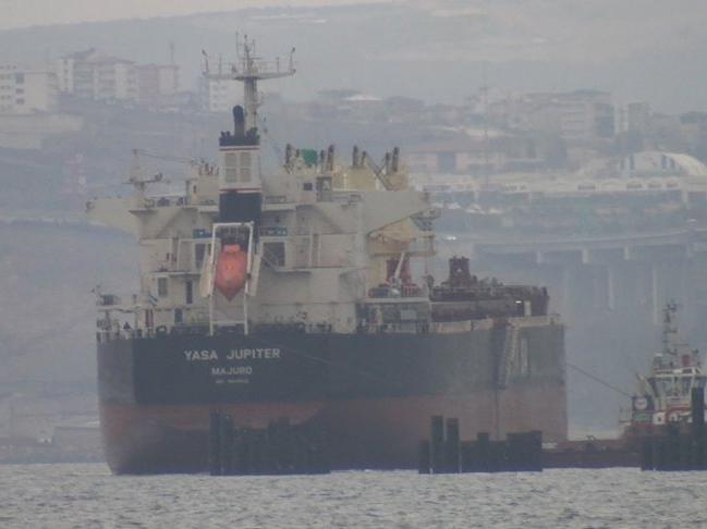Odessa açıklarında vurulan Türk gemisi Yalova Limanı'nda