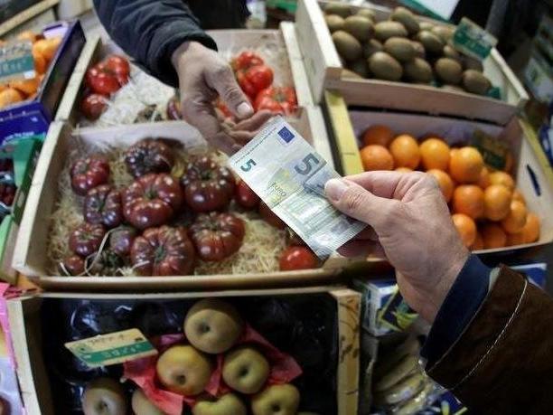 Euro bölgesinde enflasyon rekor tazeledi