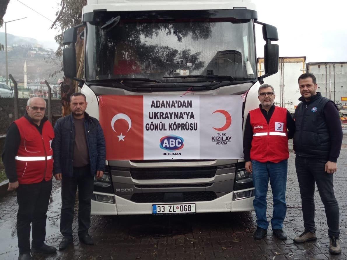 Adana'dan Ukrayna'ya ilk yardım TIR'ı yola çıktı