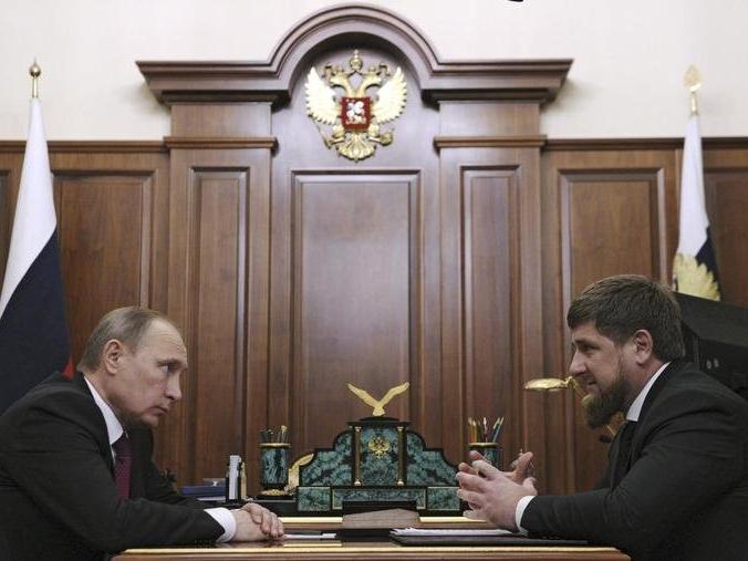 Kadirov, Putin'e seslendi: Askerlerimizin öldüğünü izleyemem