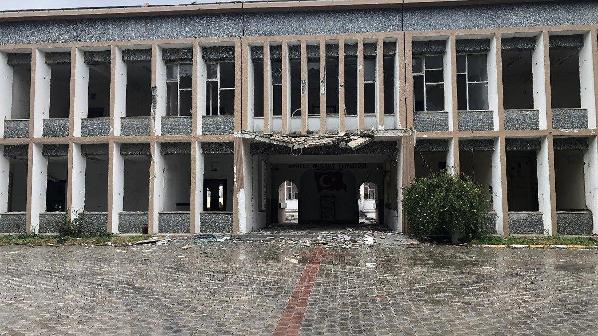 Tarihi Buca Cezaevi'nde yıkım başladı